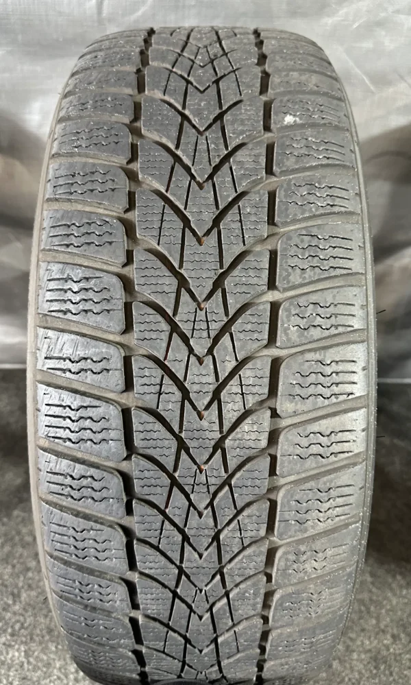 Mini One Cooper S F55 F56 F57 205/45 R17 Winterreifen Cosmosspoke – Bild 6