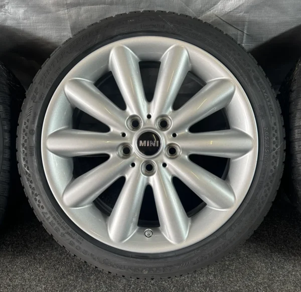 Mini One Cooper S F55 F56 F57 205/45 R17 Winterreifen Cosmosspoke – Bild 3