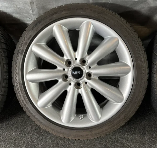 Mini One Cooper S F55 F56 F57 205/45 R17 Winterreifen Cosmosspoke – Bild 4