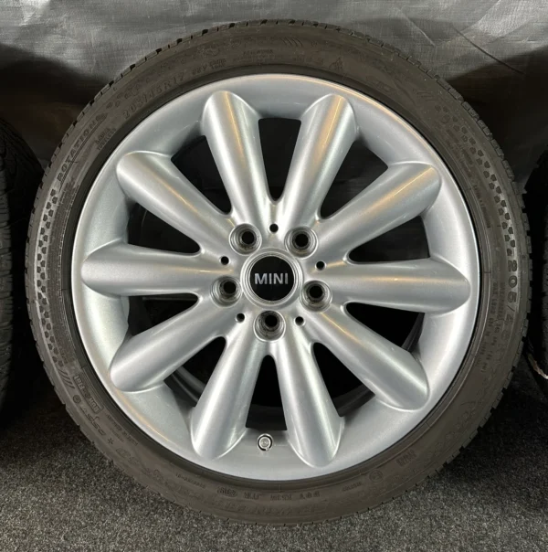 Mini One Cooper S F55 F56 F57 205/45 R17 Winterreifen Cosmosspoke – Bild 3