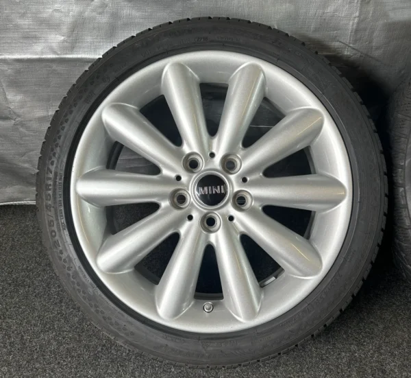 Mini One Cooper S F55 F56 F57 205/45 R17 Winterreifen Cosmosspoke – Bild 6
