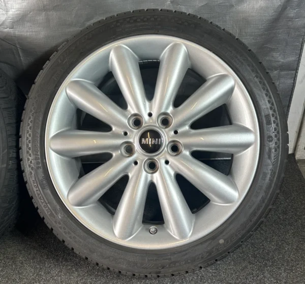Mini One Cooper S F55 F56 F57 205/45 R17 Winterreifen Cosmosspoke – Bild 2